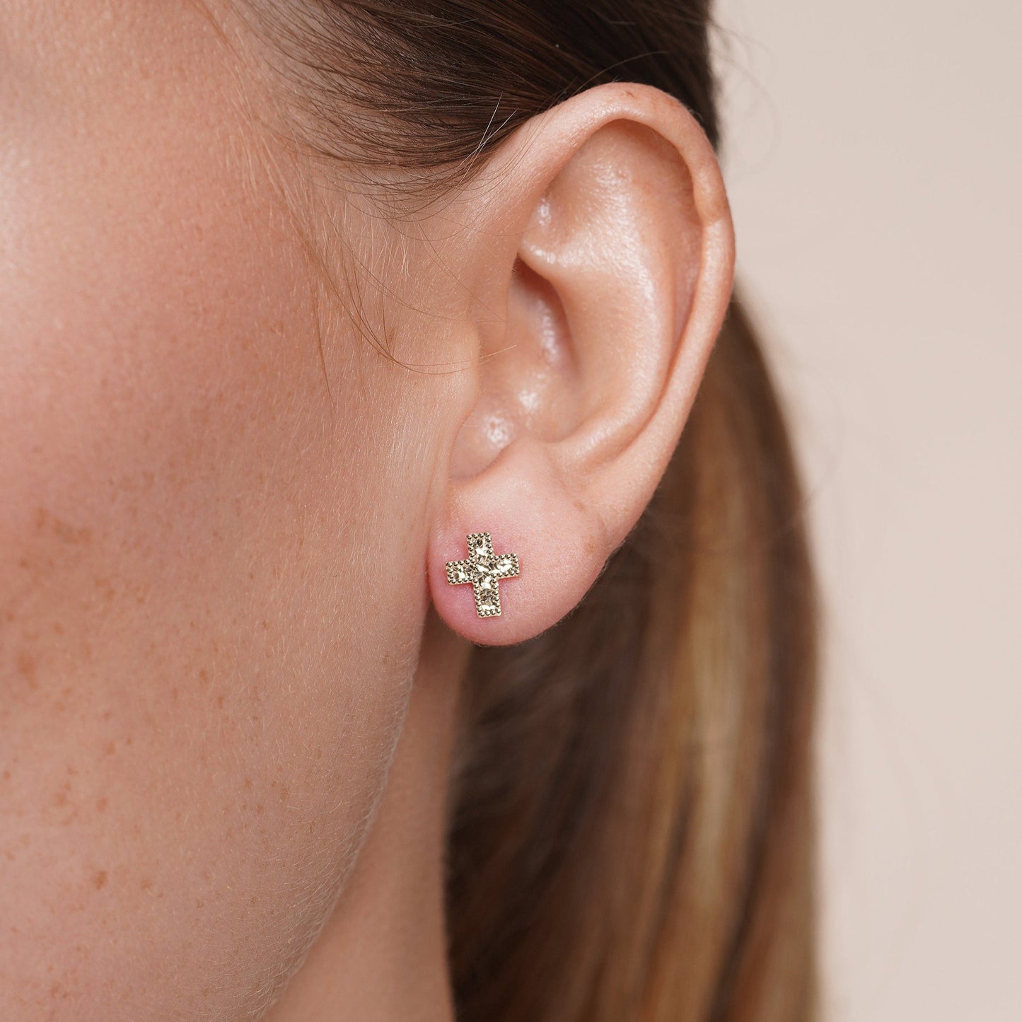 14KE0022. - 14 Karat Yellow Gold Beaded & Diamond Cut Confetti Cross Earrings