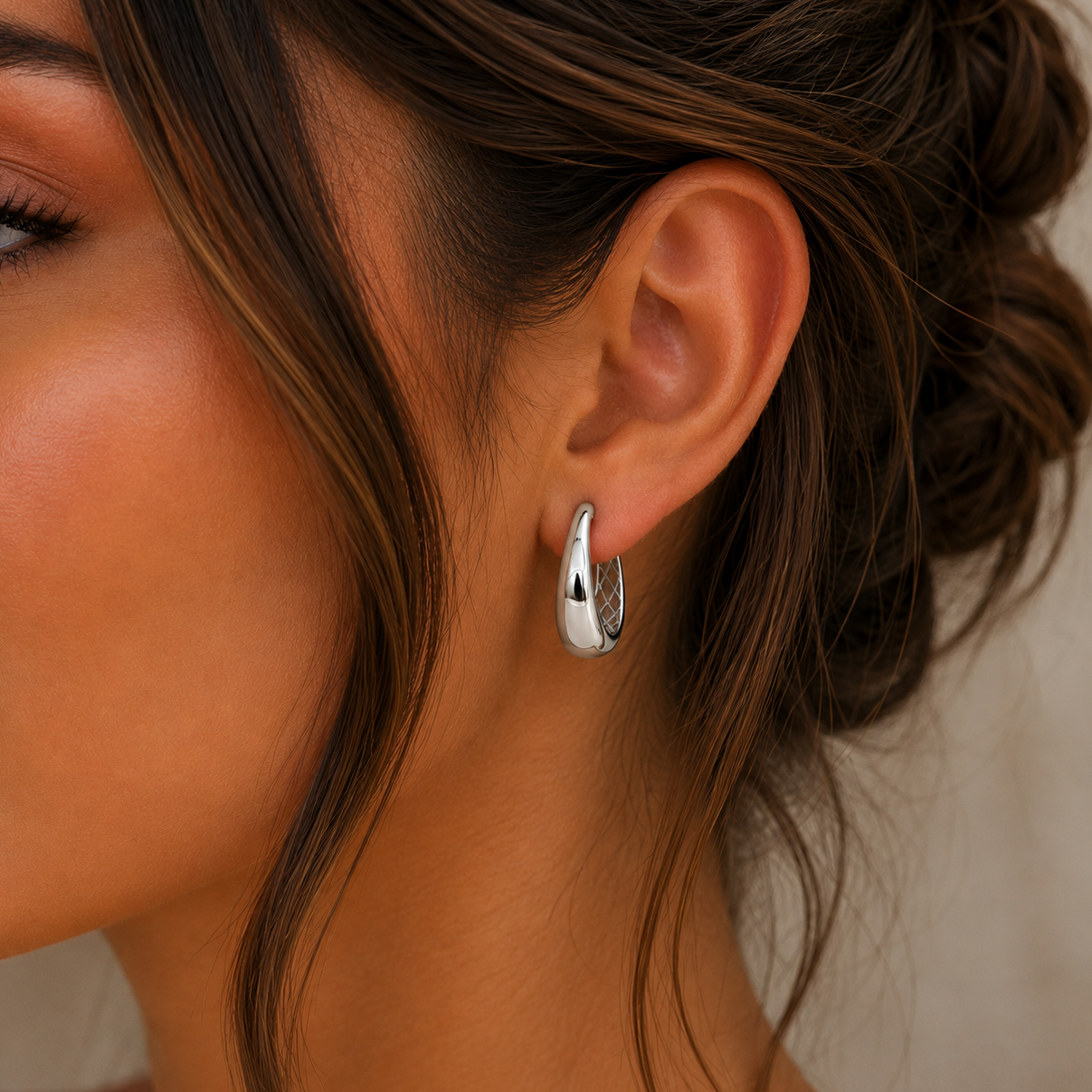 Rhodium Plated 925 Sterling Silver Teardrop Hoop Earrings - GME00162