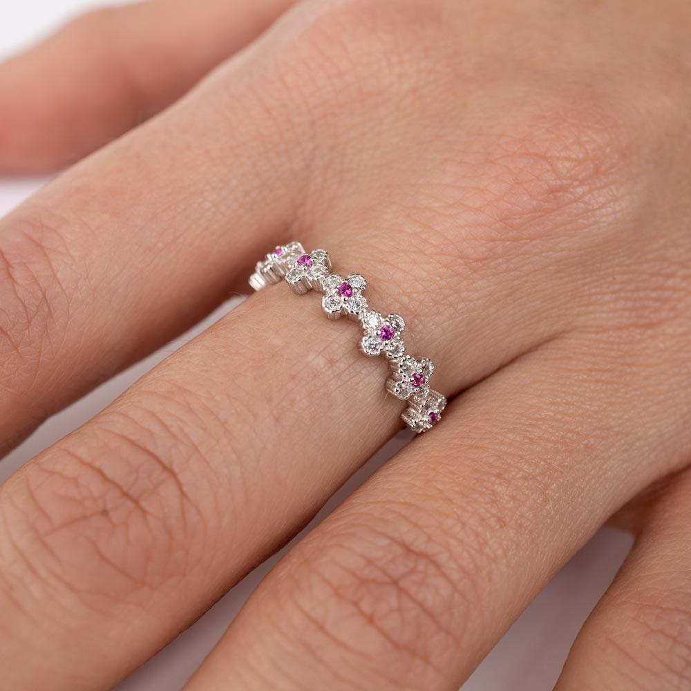 Silver 925 Rhodium Plated Clover Band with Red CZ Stones - GMR00129R