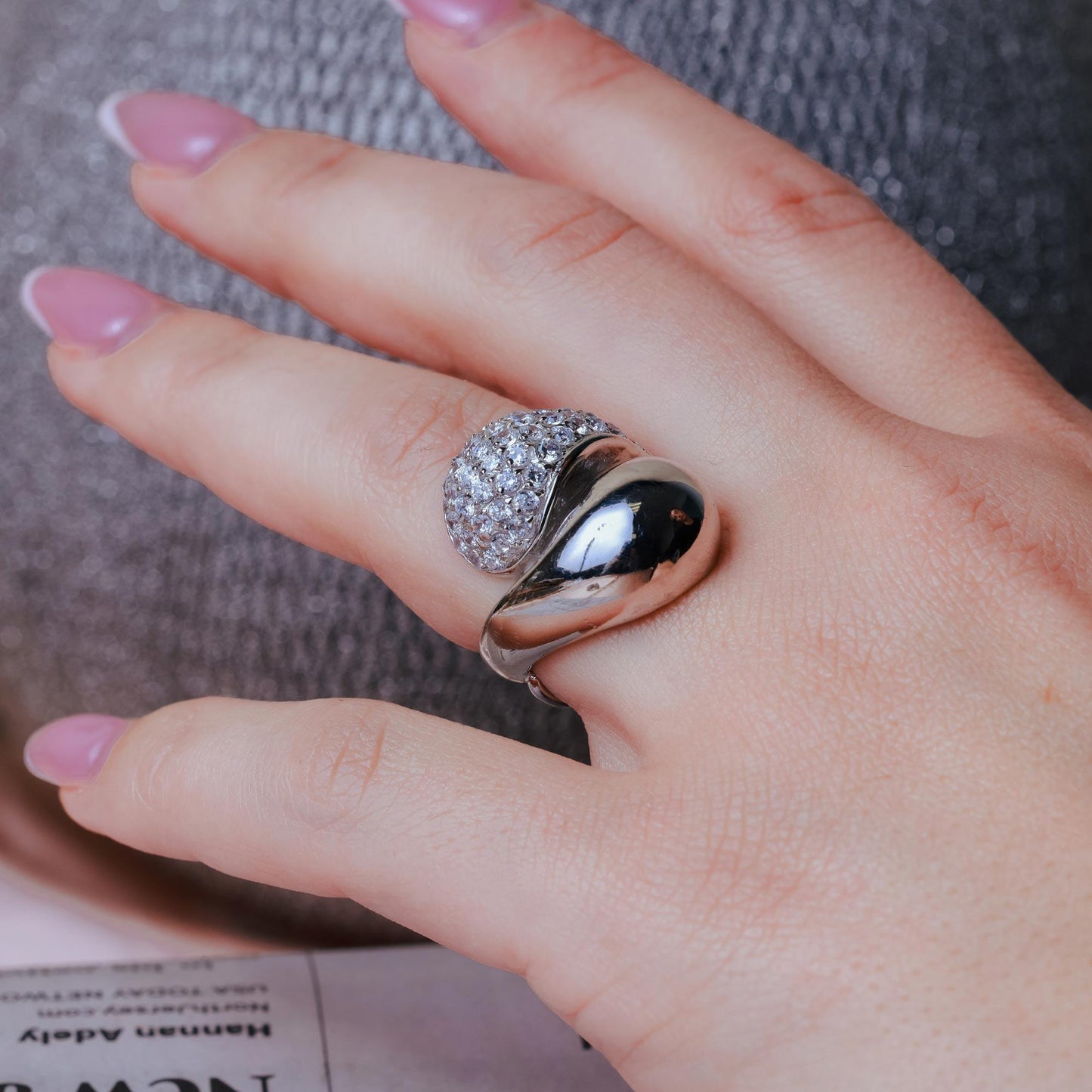 Closeout-Silver 925 Rhodium Plated Twist CZ Ring Plated - STR00186