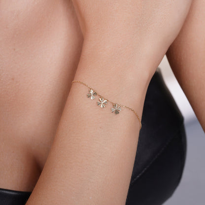 14KB0005. - 14 Karat Yellow Gold Diamond Cut Four Leaf Clover Charms Adjustable Bracelet