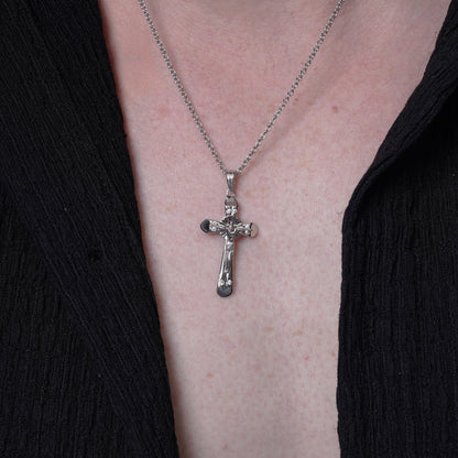 Rhodium Plated 925 Sterling Silver Plated Heart Edge Cross Pendant - GMP00040