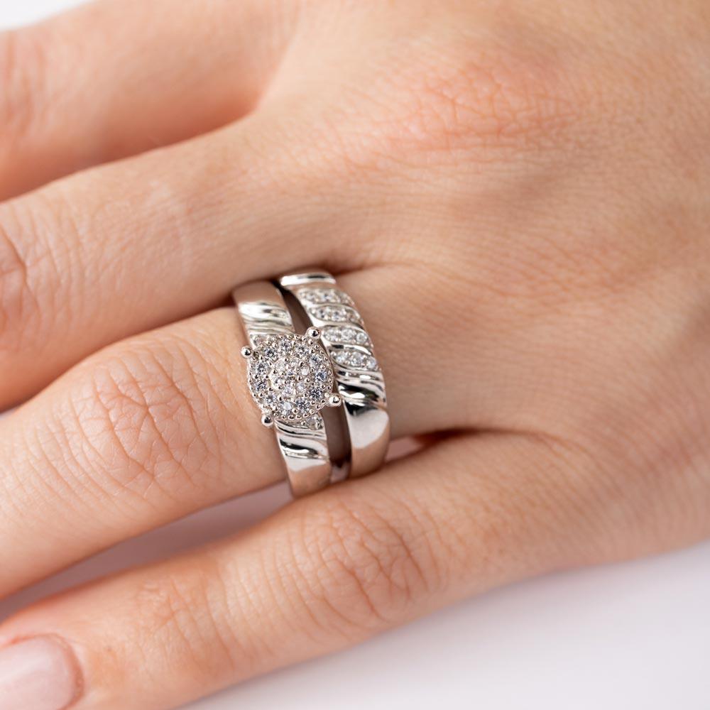 Rhodium Plated 925 Sterling Silver Moissanite or CZ Sideway Stone Design Custer Center Wedding Ring - MGMR00164 | GMR00164