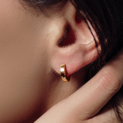 Gold Plated 925 Sterling Silver CZ huggie hoop Earring - STE01267GP