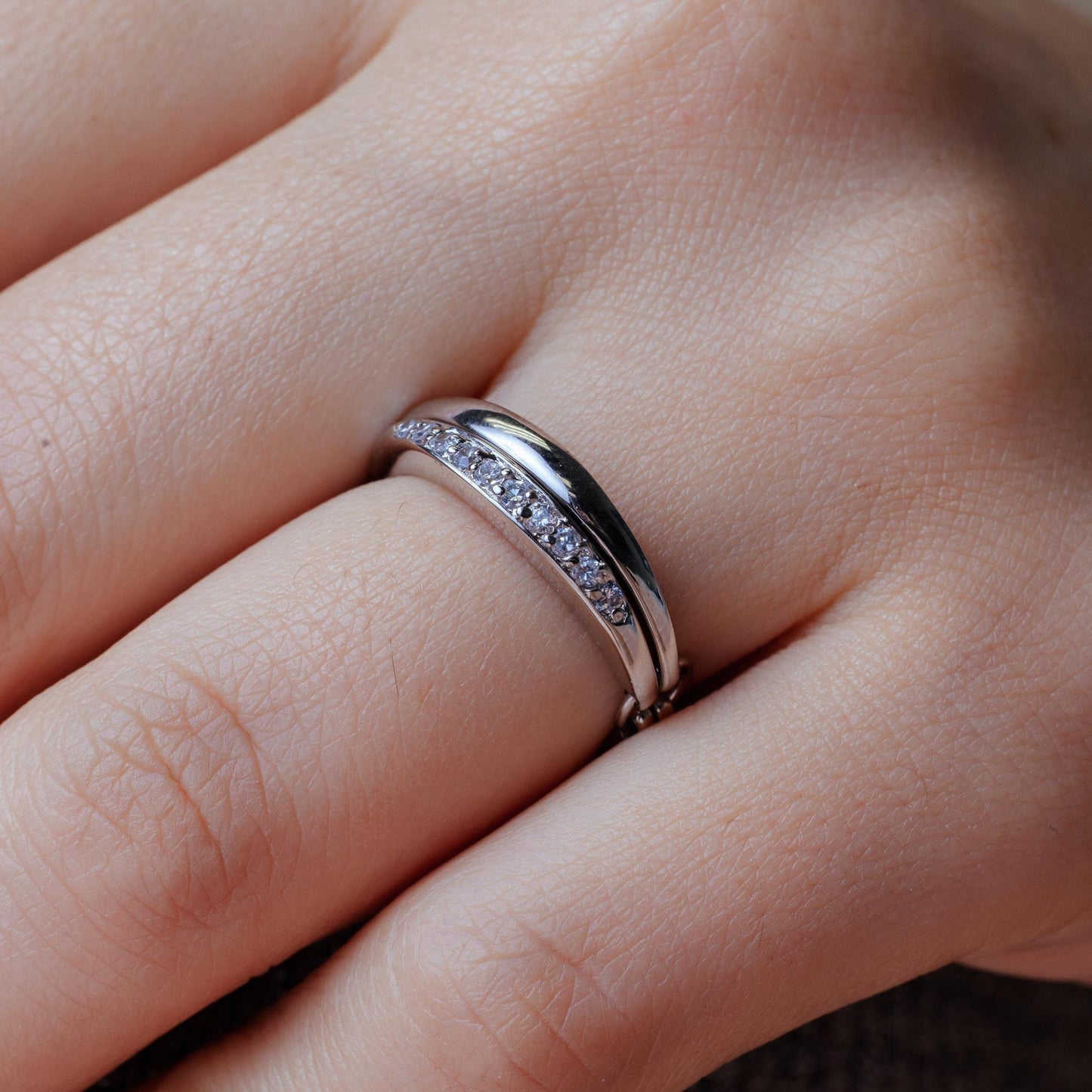 Closeout-Silver 925 Rhodium Plated Clear CZ Movable Ring - BGR00122