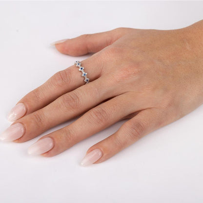 Silver 925 Rhodium Plated Clover Band with Blue CZ Stones - GMR00129S