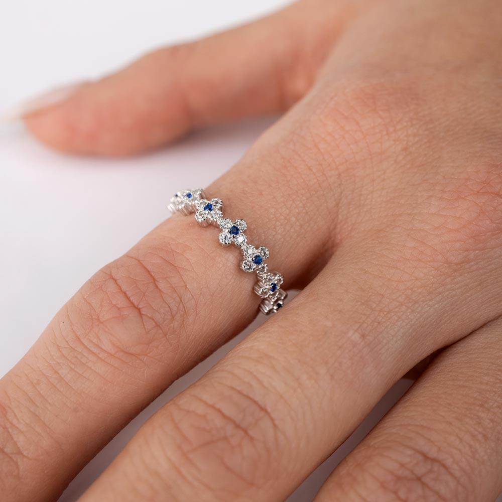 Silver 925 Rhodium Plated Clover Band with Blue CZ Stones - GMR00129S